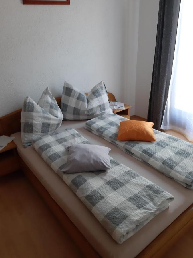 Apartmani Jozefina Omišalj Buitenkant foto