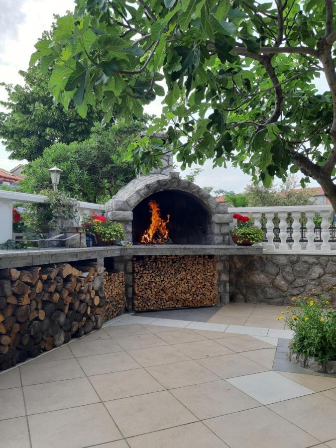 Apartmani Jozefina Omišalj Buitenkant foto