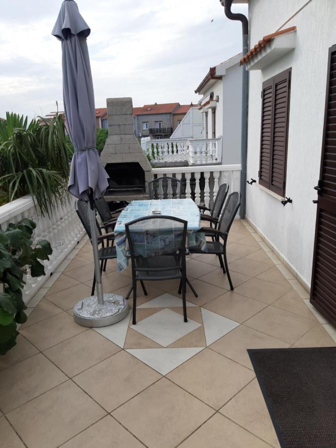 Apartmani Jozefina Omišalj Kamer foto