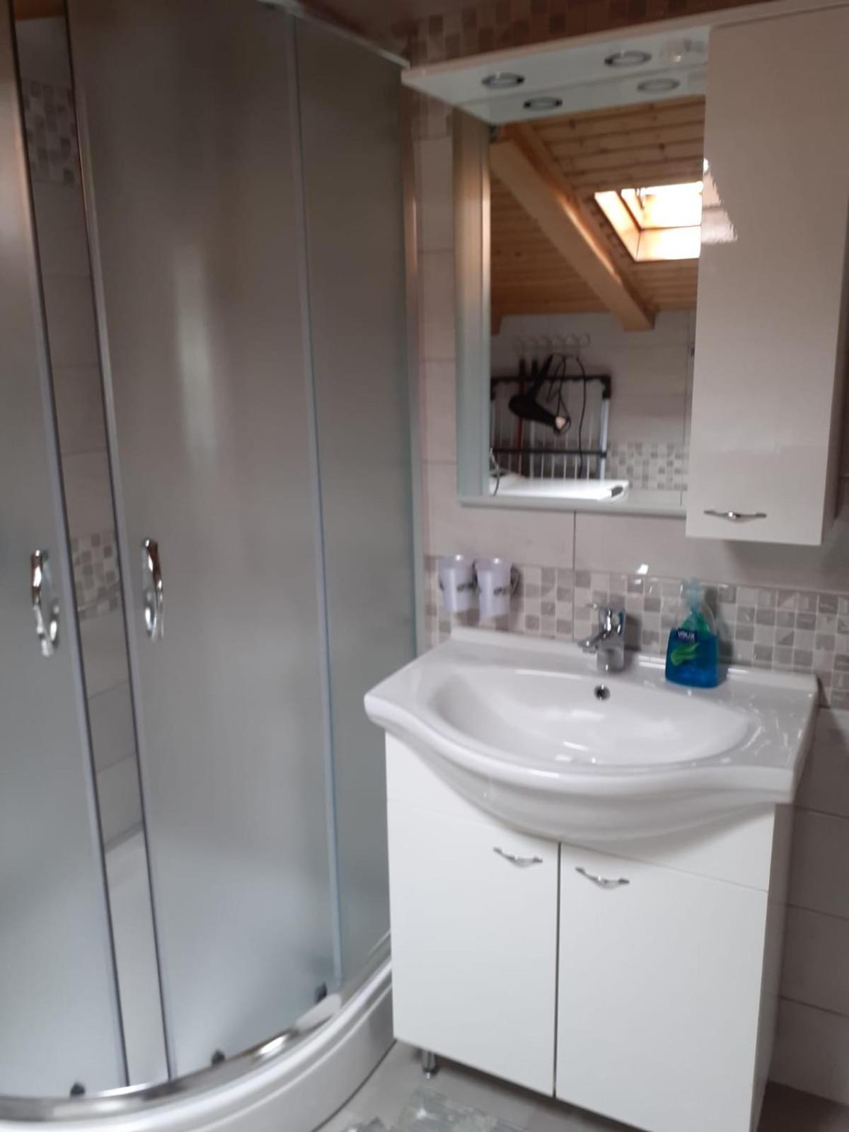 Apartmani Jozefina Omišalj Kamer foto