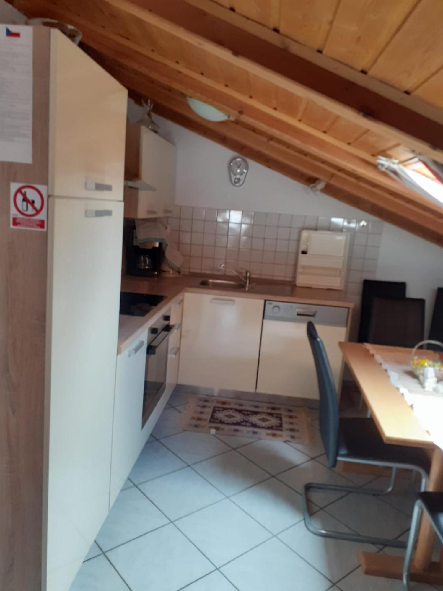 Apartmani Jozefina Omišalj Kamer foto