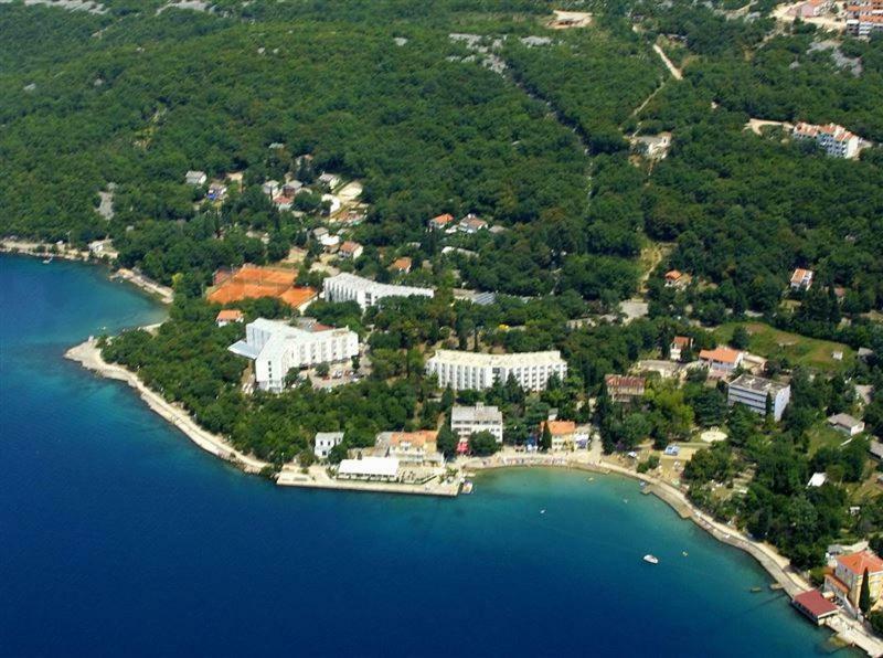 Apartmani Jozefina Omišalj Buitenkant foto