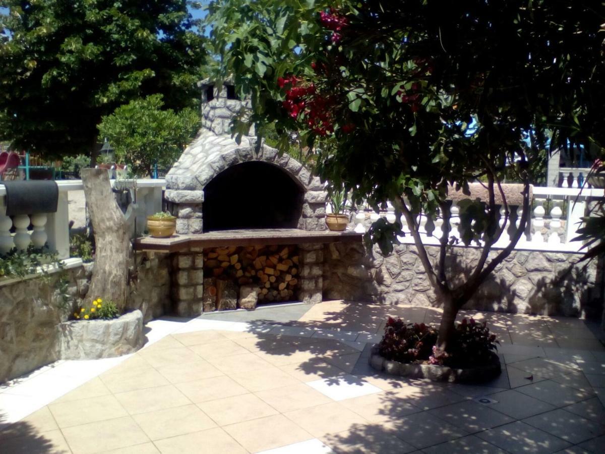 Apartmani Jozefina Omišalj Buitenkant foto
