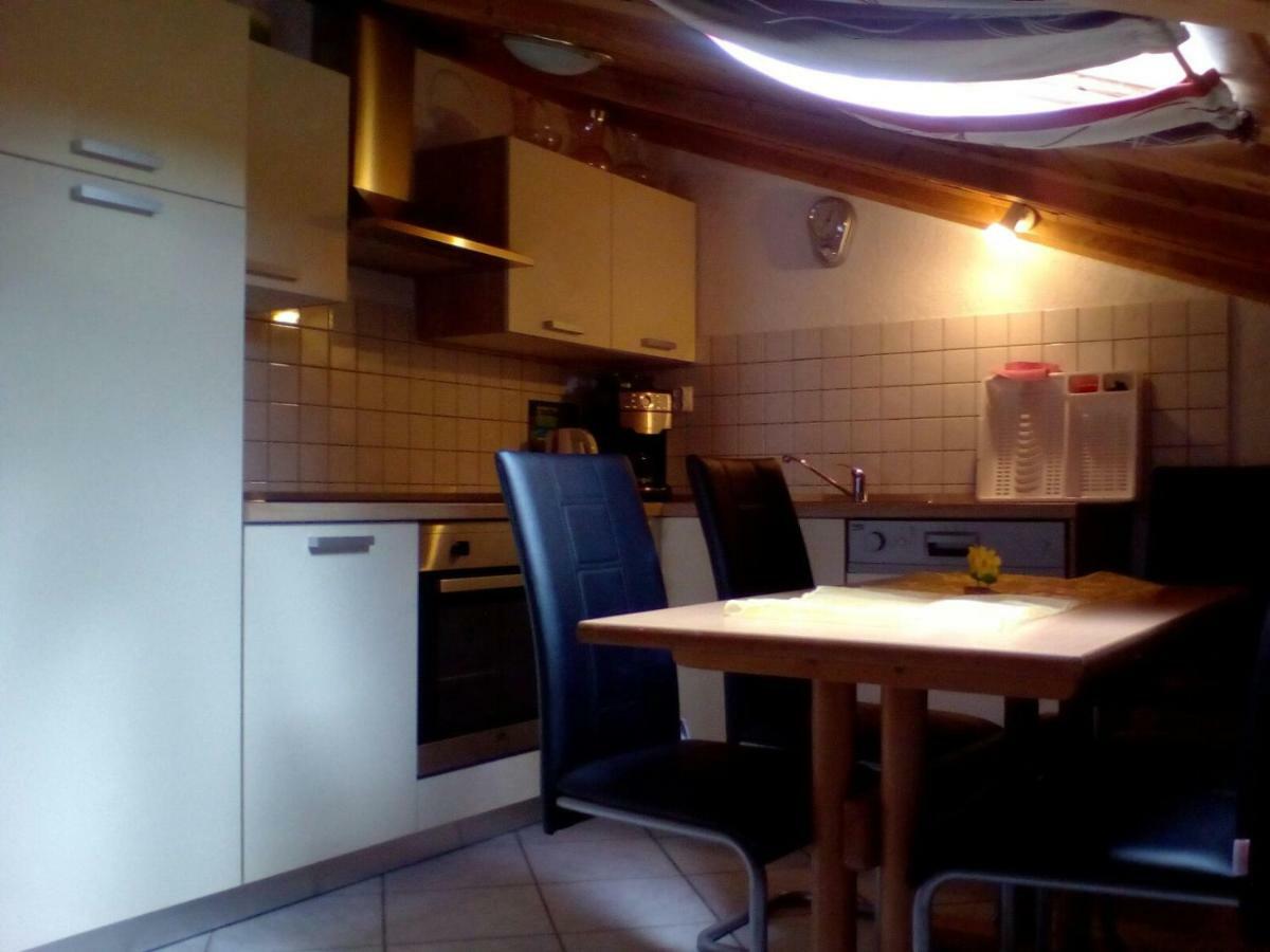 Apartmani Jozefina Omišalj Buitenkant foto